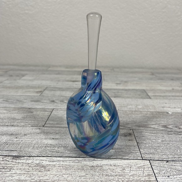 Nuance New Orleans Studio Art Glass Perfume Bottle Opalescent Stopper 1990s - Picture 2 of 8